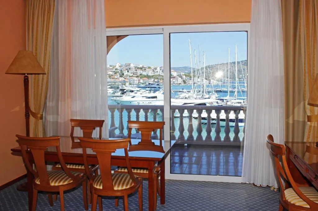 Room, MArina Frapa hotel Kopno, Split