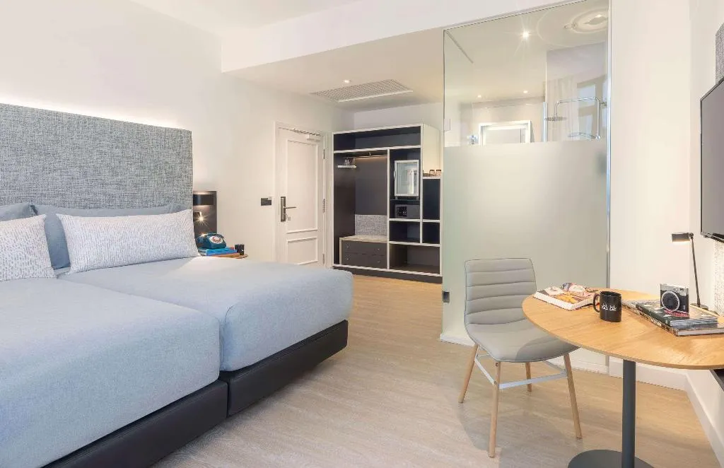 Room, Innside Madrid Gran Via, Madrid