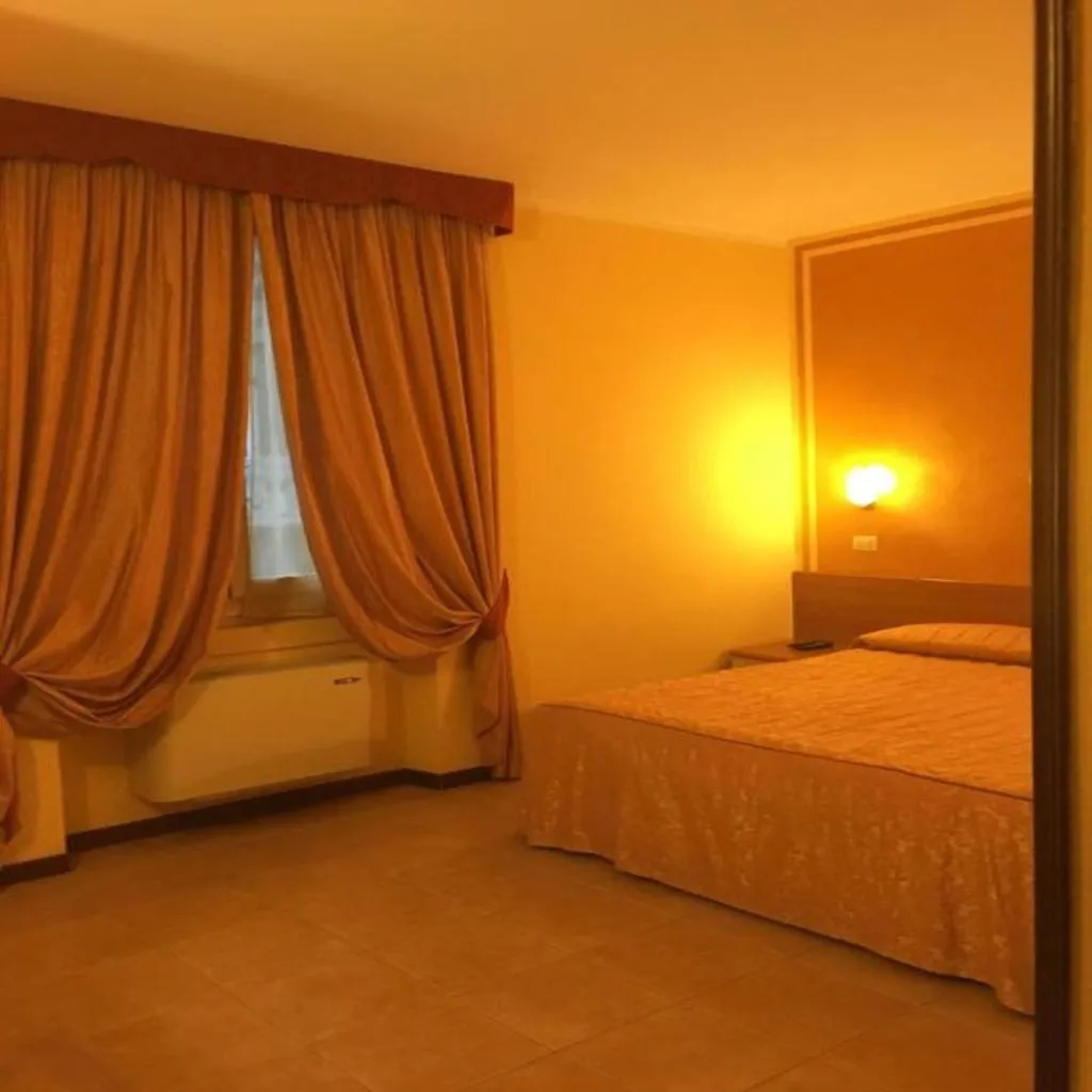 Room, Hotel Nuovo Rondo   Sesto San Giovanni, Milan