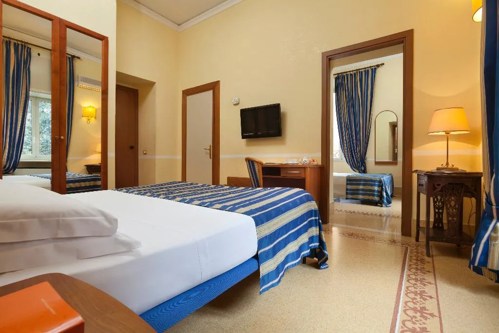 QUADRUPLE STANDARD Room, Hotel Kennedy, Rome