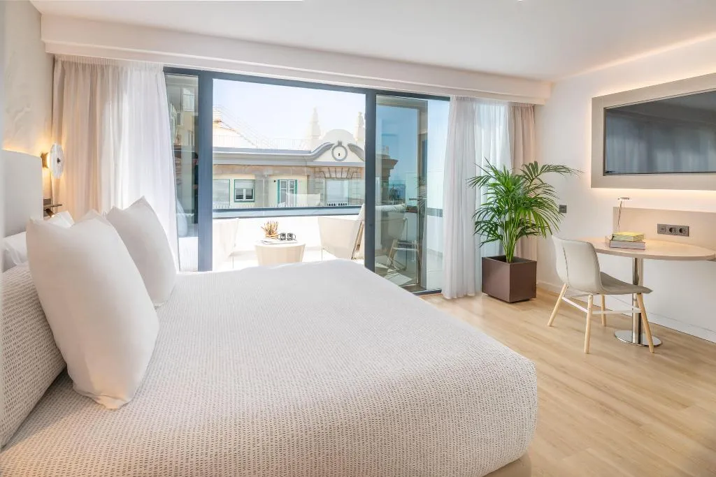 DOUBLE WITH TERRACE Room, Innside By Meliá Tenerife Santa Cruz, Tenerife