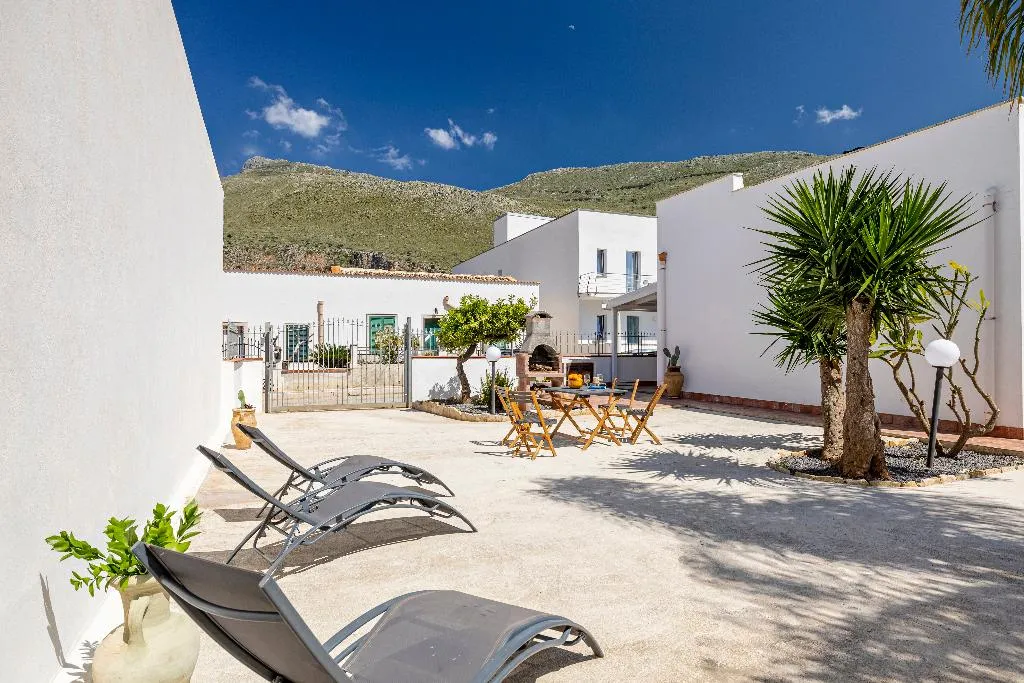 QUADRUPLE ONE BED Room, Case Vacanza Loria, Palermo