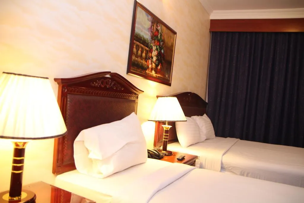 Double or Twin DELUXE Room, Mount Royal Hotel, Dubai
