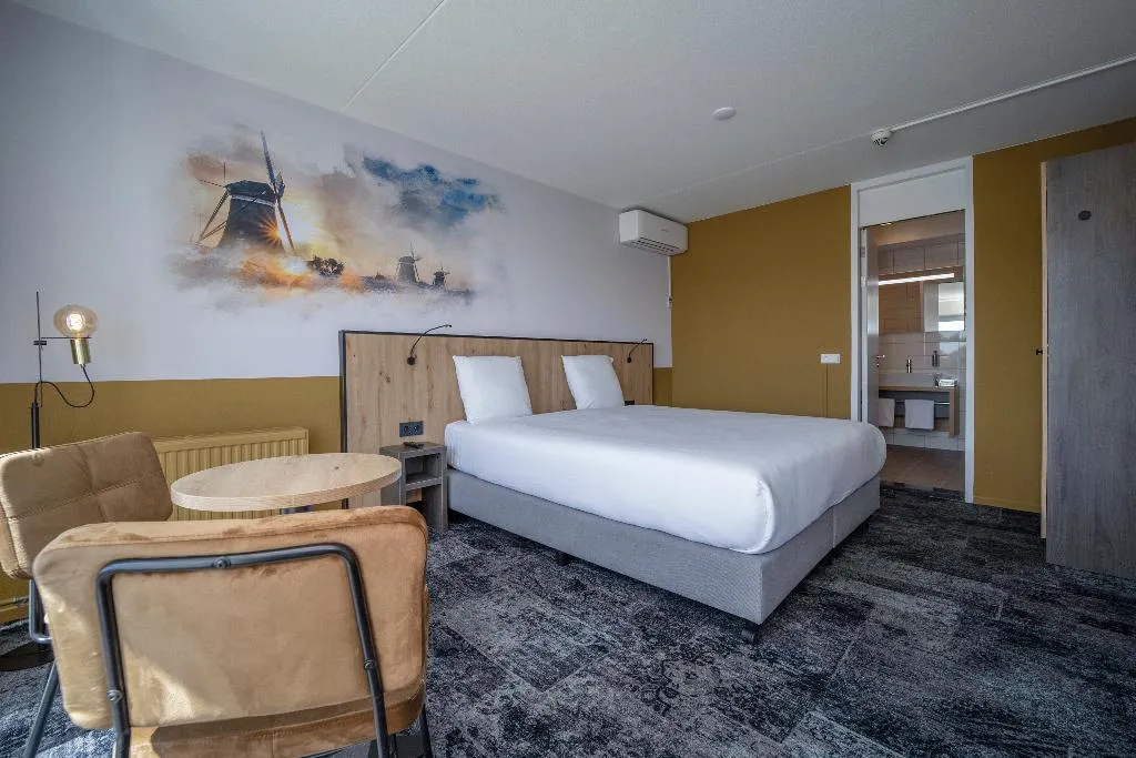 SUITE WITH BALCONY Room, Fletcher Hotel-Restaurant Leidschendam  Den Haag, Amsterdam