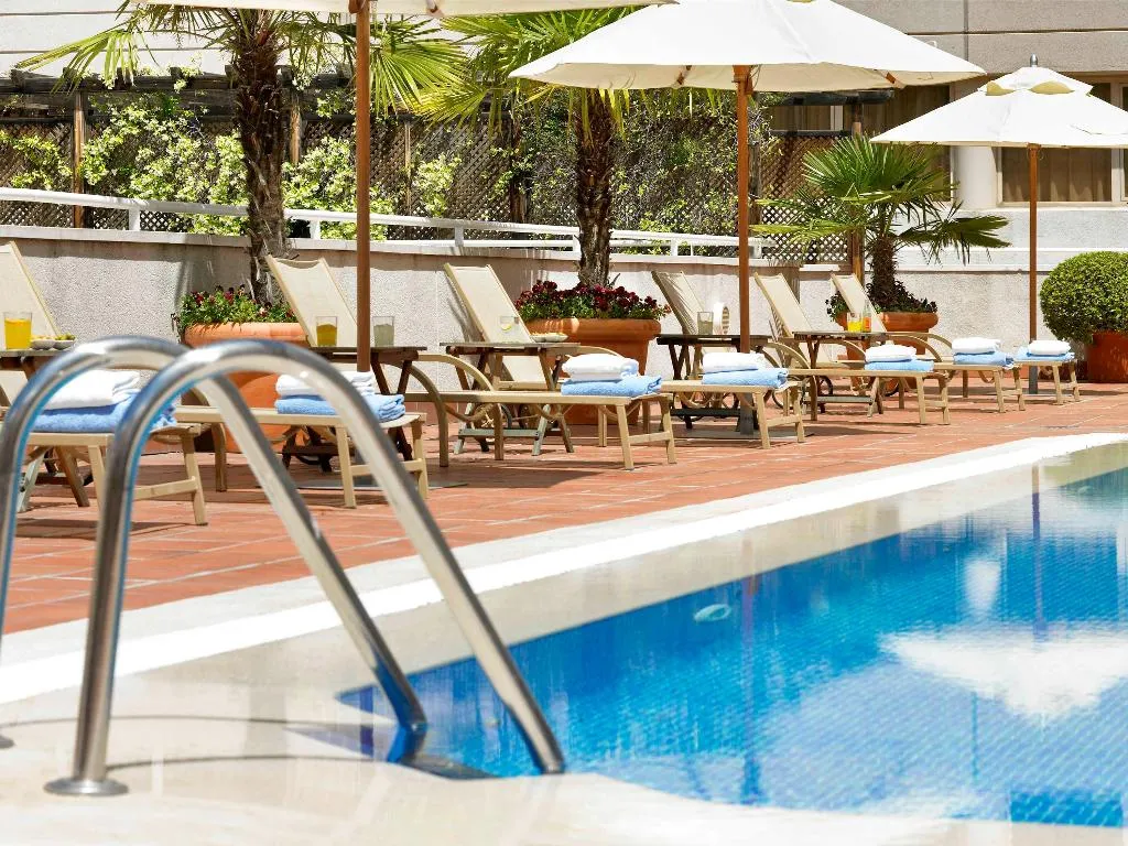 Pool, Novotel Madrid Feria and Airport, Madrid