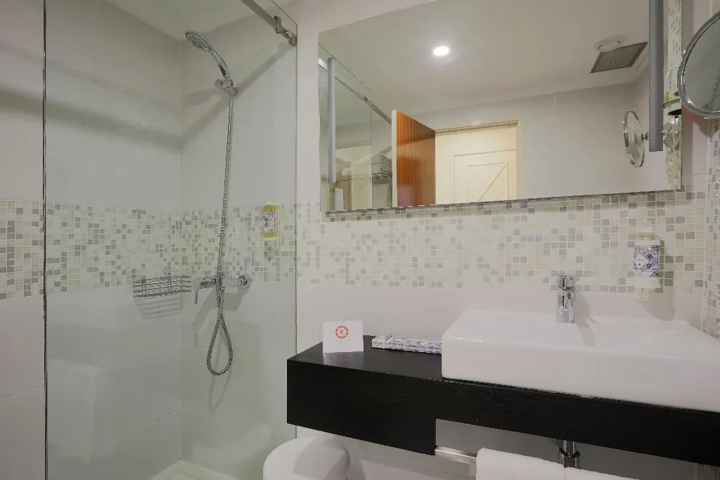 Double or Twin STANDARD Room, D. Luis - Coimbra, Porto