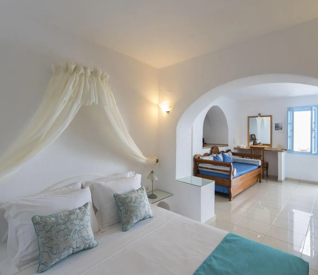 Room, Kastro Suites, Santorini