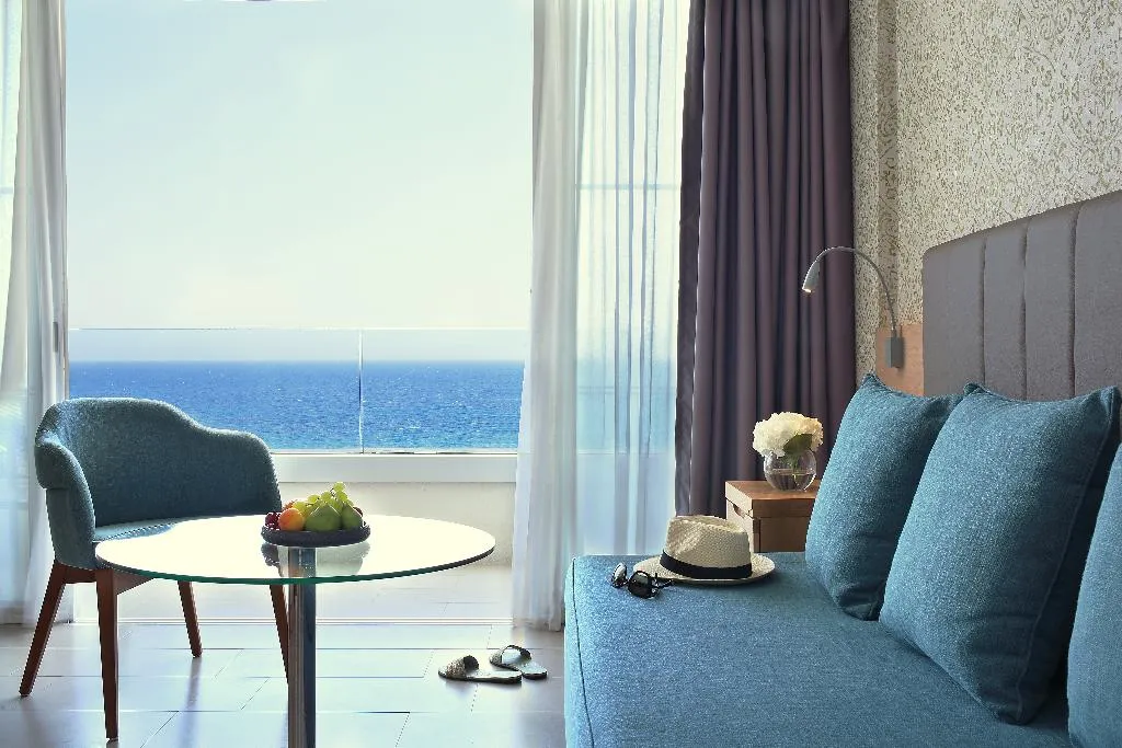 SUITE EXECUTIVE Room, Royal Apollonia, Cyprus