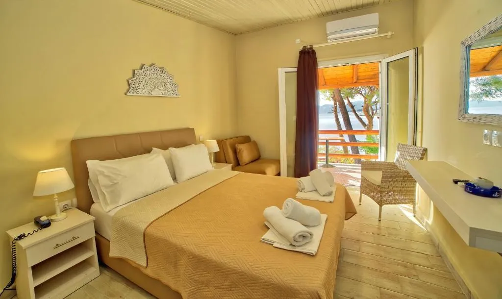 TRIPLE CLASSIC Room, Venus Beach Hotel, Athens
