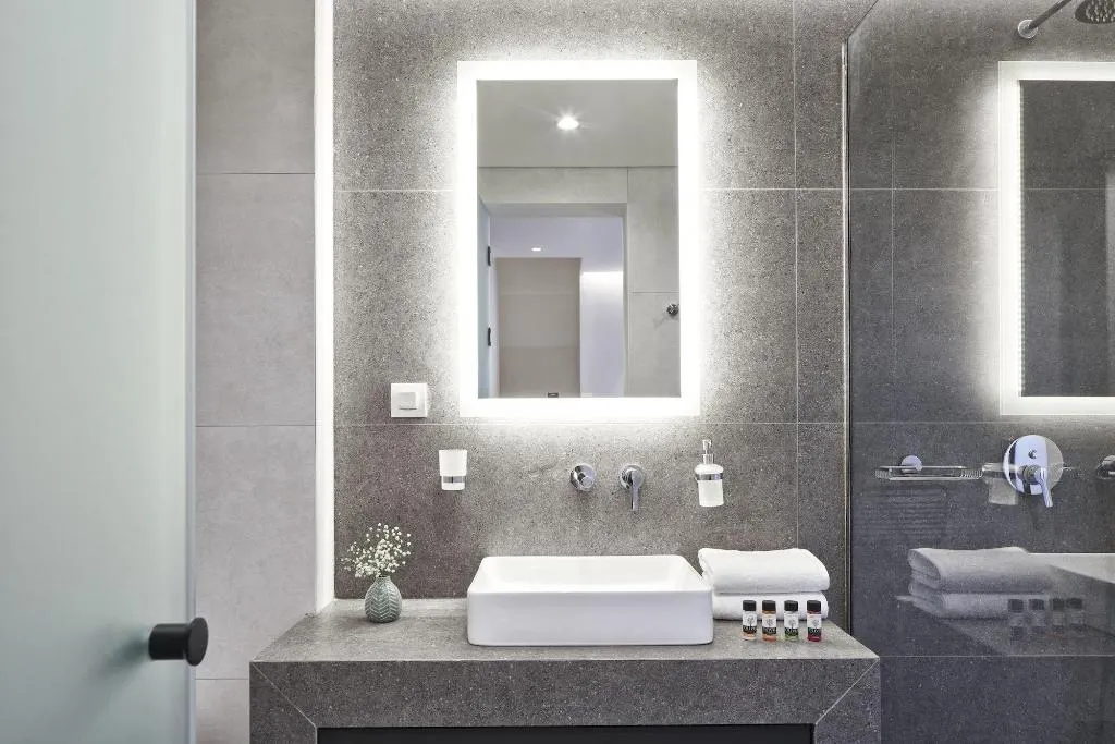 Room, NLH Monastiraki, Athens