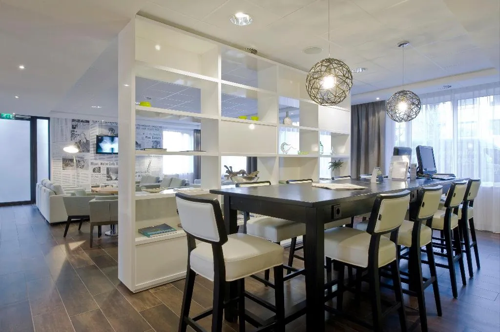 Lobby, Holiday Inn Express Amsterdam Schiphol, Amsterdam