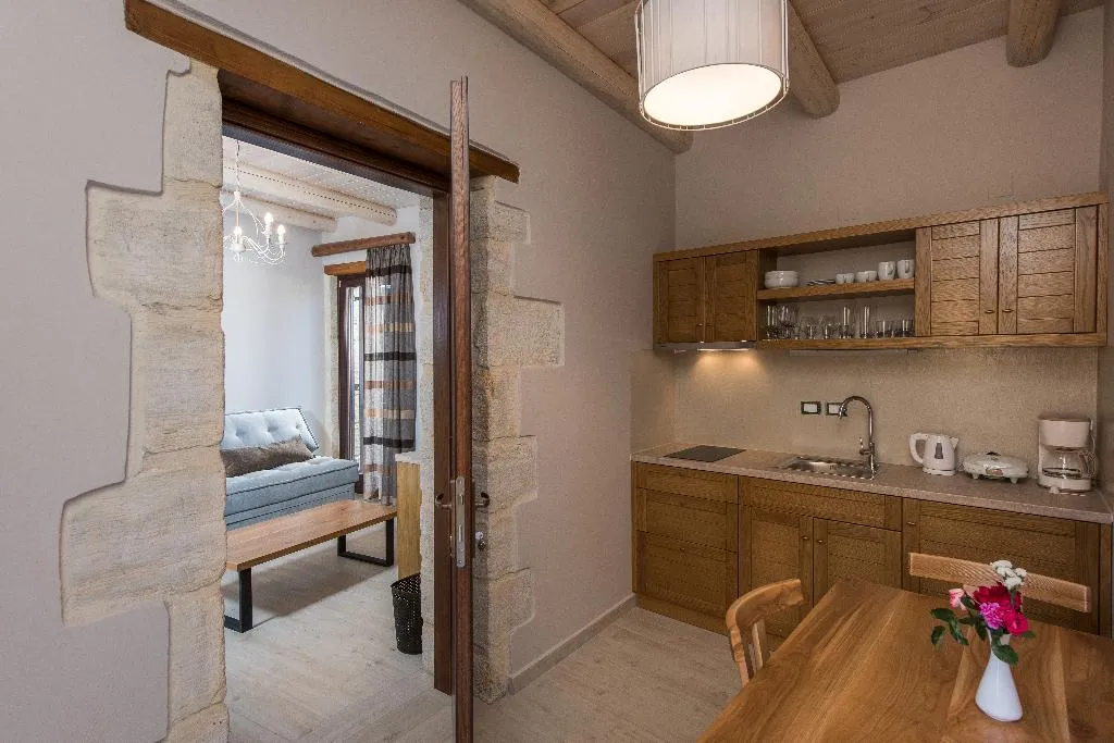 SUITE WITH PRIVATE POOL Room, Lameriana Secret Village, Crete