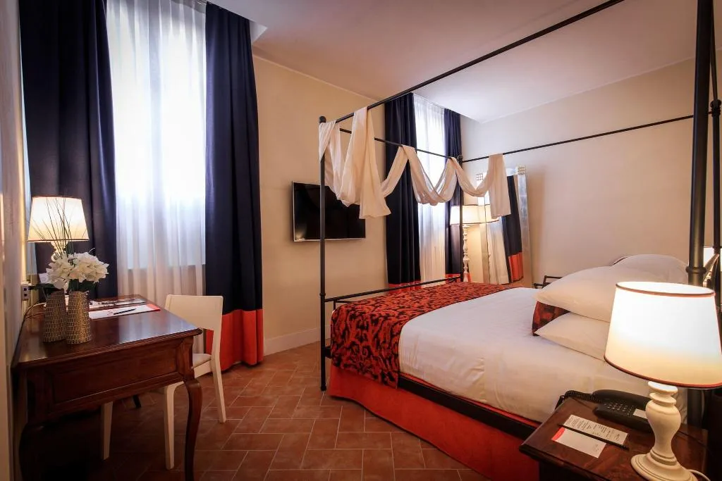 DOUBLE CLASSIC Room, Donna Camilla Savelli - VRetreats, Rome