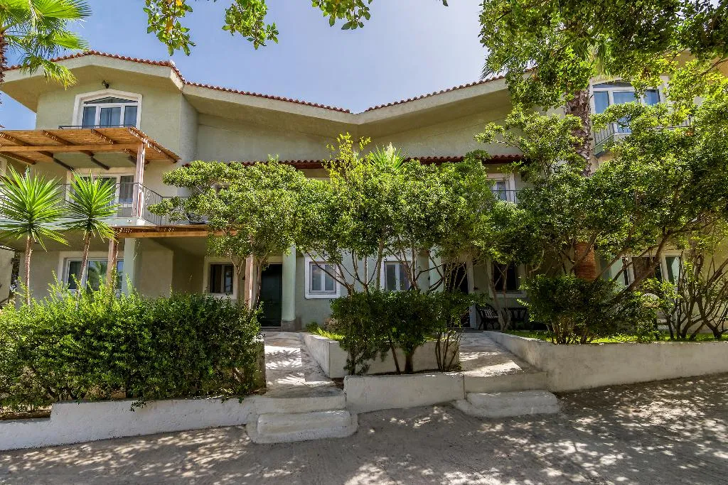 APARTMENT WITH TERRACE Room, The Small Village, Kos