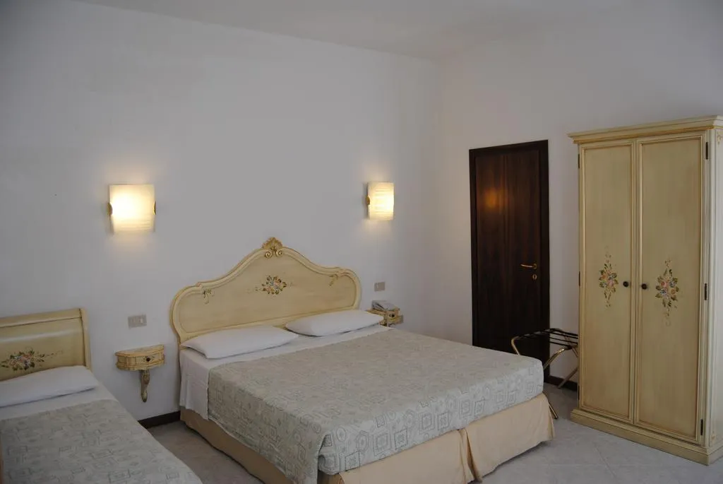 General view, Hotel Guerrini Venezia, Venice