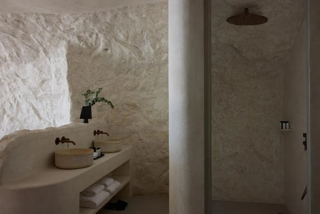 SUITE WITH PRIVATE POOL Room, One Of One Hotel, Santorini