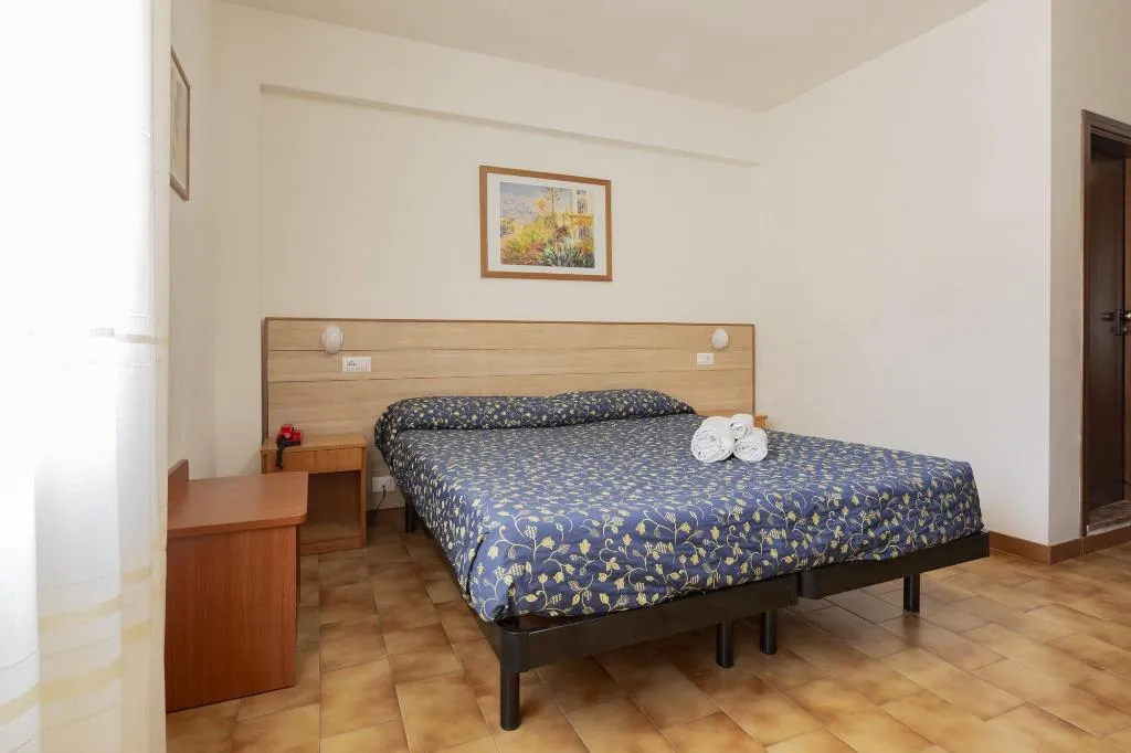 Room, Catignano Hotel Ristorante, Umbria