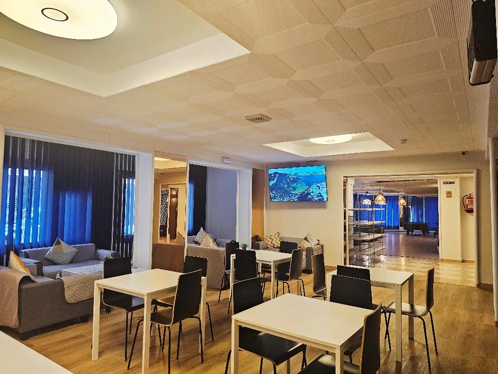Conferences, Marisol, Costa Brava