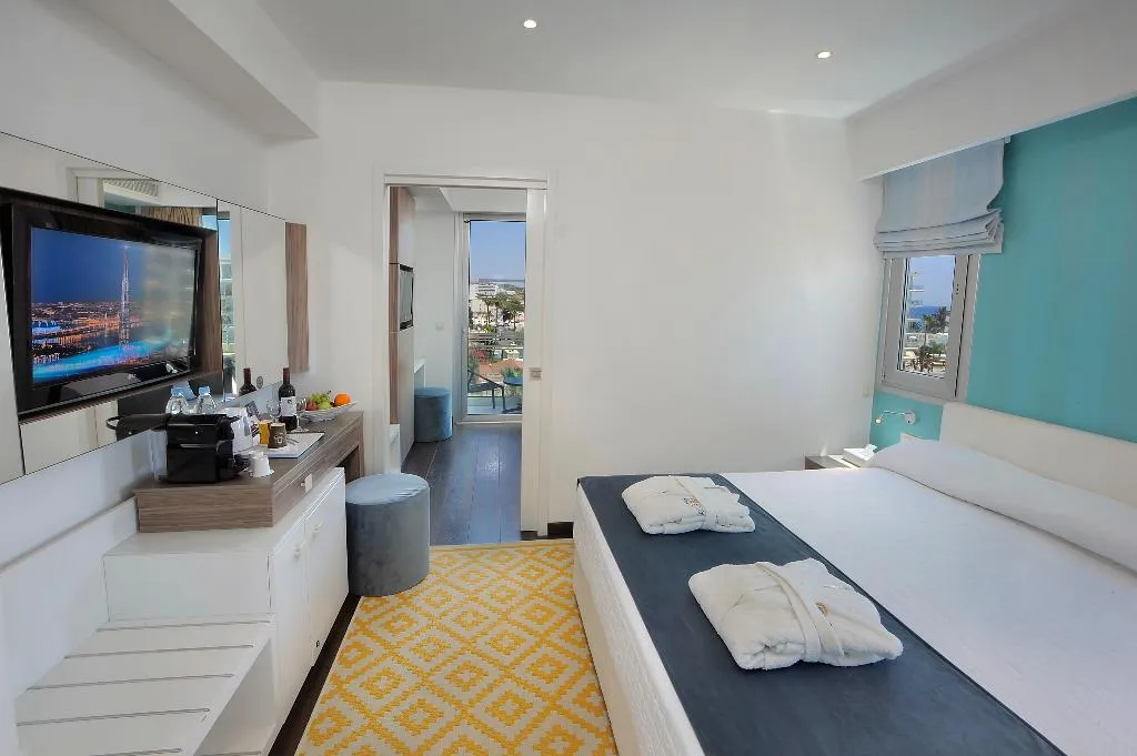 JUNIOR SUITE SEA VIEW Room, Nestor, Cyprus