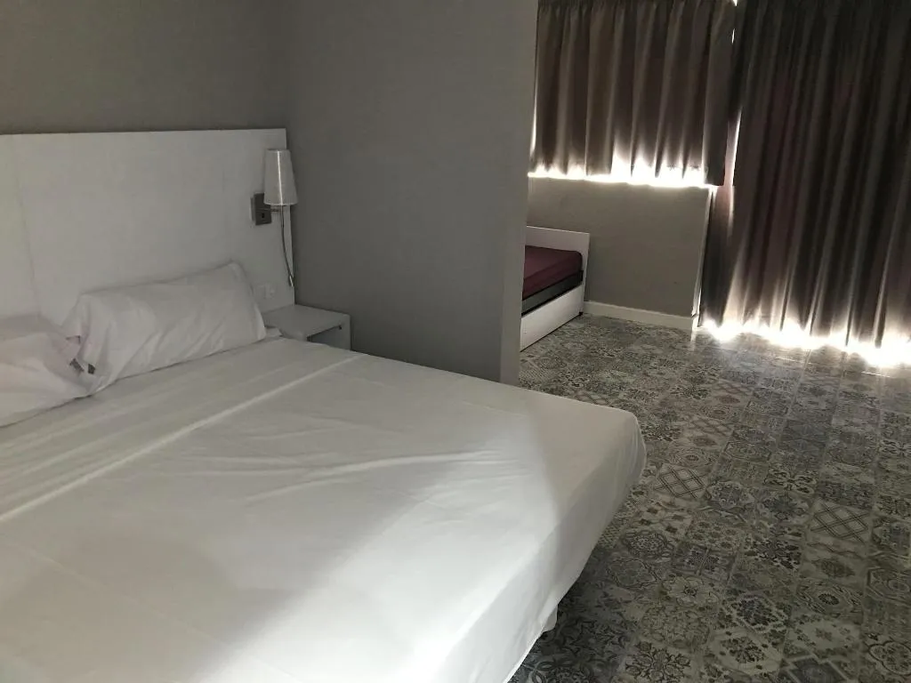 Room, Benidorm Bb Hostel, Costa Blanca