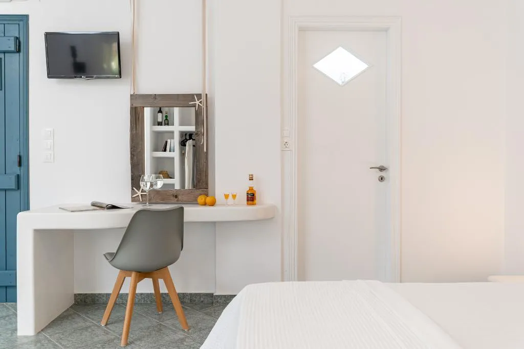 STUDIO SUPERIOR WITH TERRACE Room, Palatiana Agriturismo - Philoxenia Cottages, Crete