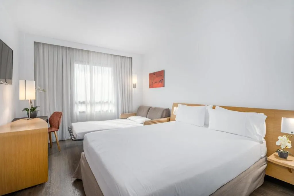 Double or Twin CONNECTING ROOM Room, Exe Madrid Norte, Madrid
