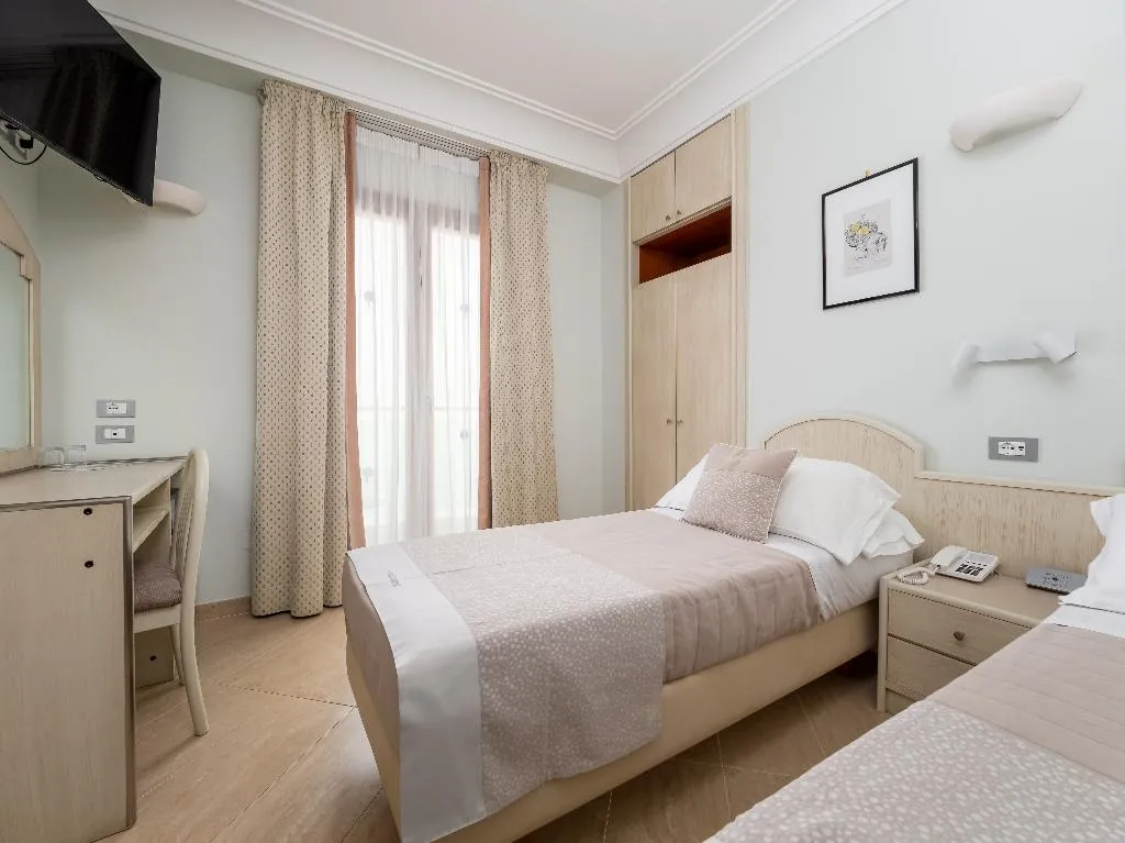 Double or Twin ECONOMY Room, Comfort Hotel Gardenia Sorrento Coast, Naples
