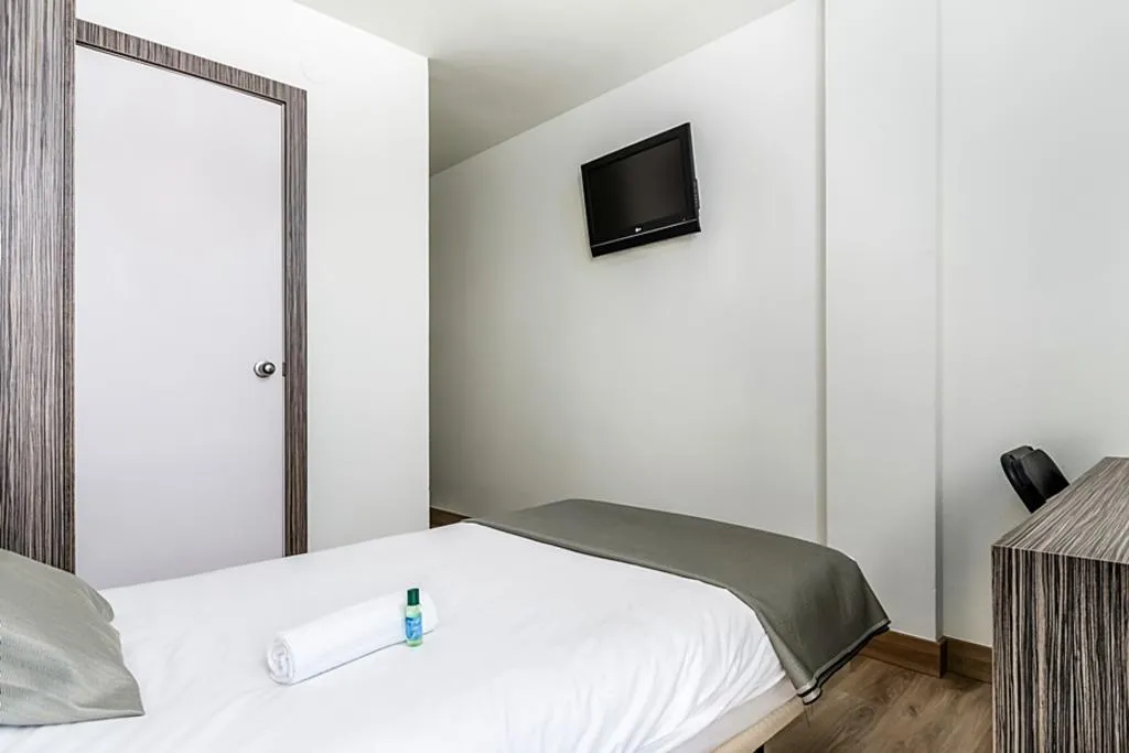 TWIN STANDARD Room, HC Mollet Barcelona, Barcelona