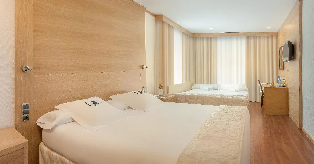 DOUBLE SUPERIOR CAPACITY 3 Room, Sh Valencia Palace, Valencia