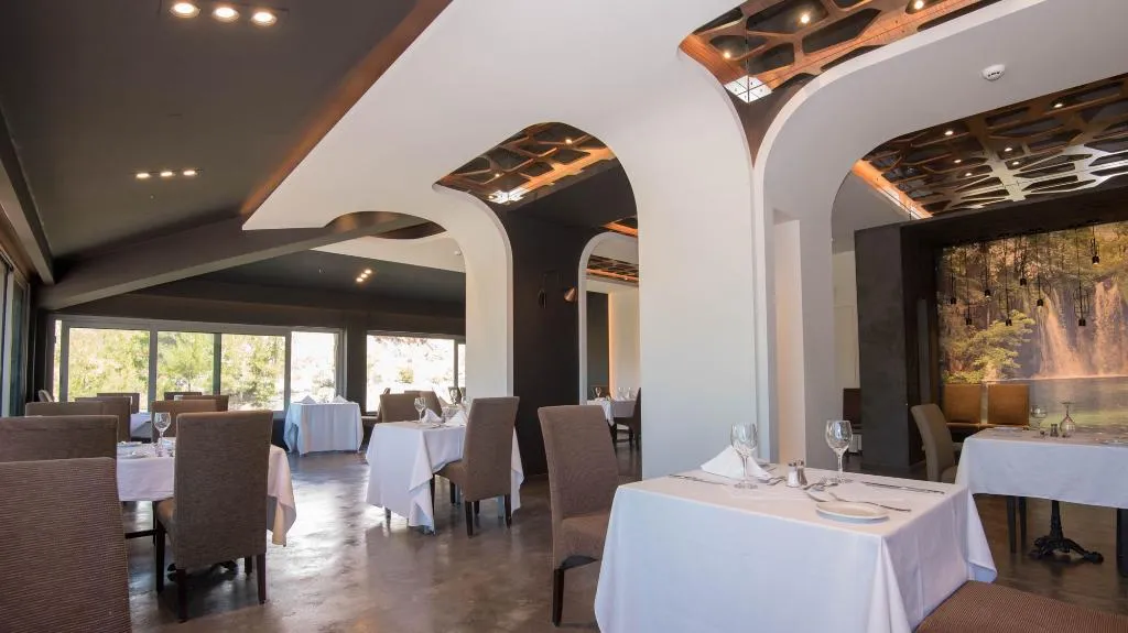 Restaurant, Rodon Hotel And Resort, Cyprus