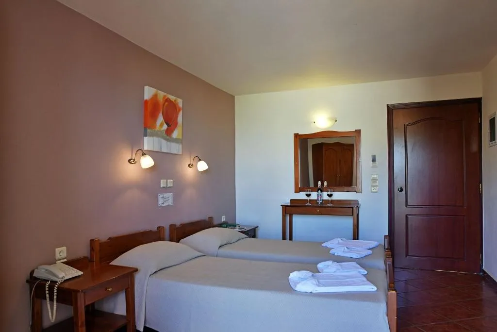 Lobby, Iolkos Hotel Apartments, Crete