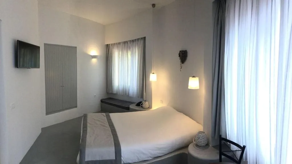 Room, Anemomilos, Santorini