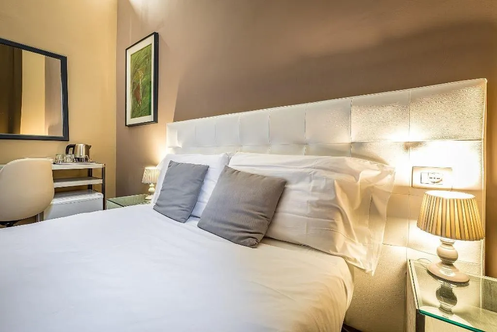 Room, B&B My Way, Florence