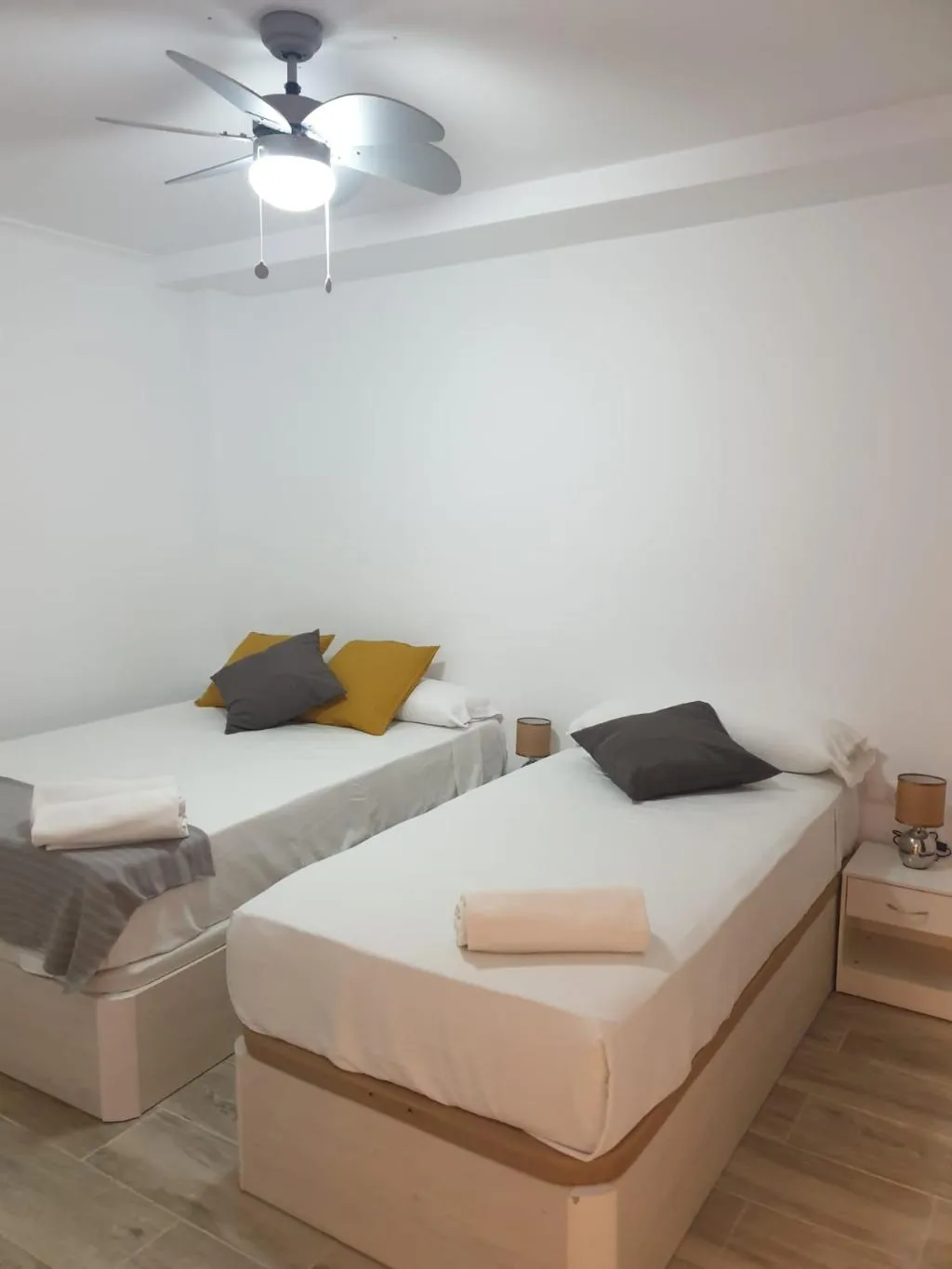 APARTMENT ONE BEDROOM Room, Style Apartments Cabanyal Marina Beach, Valencia