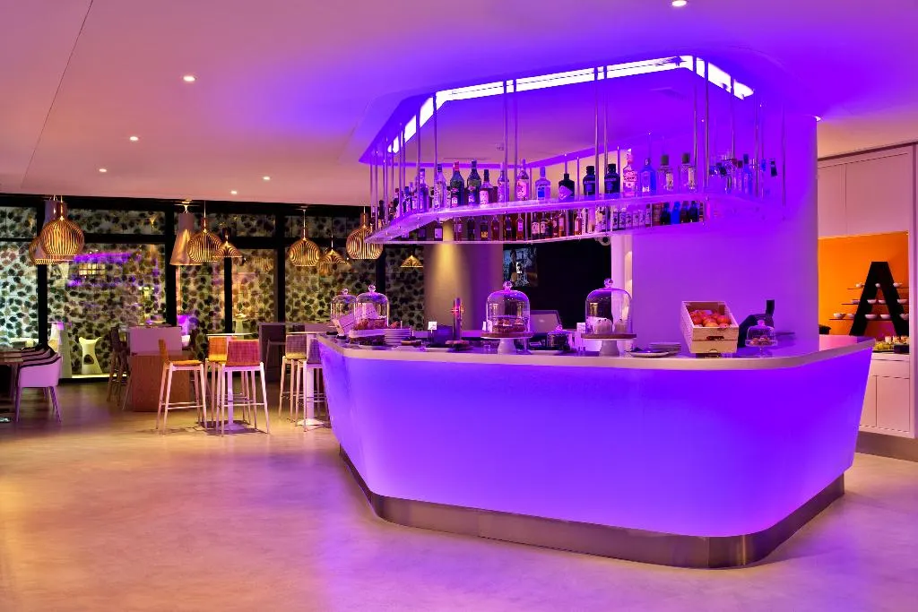 Bar, Evolution Lisboa Hotel, Lisbon
