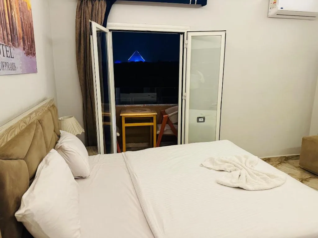 Room, Capital Of Pyramids Hotel, Cairo