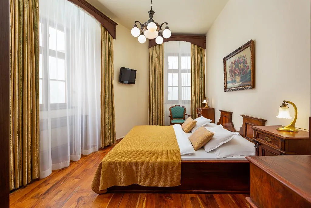 DOUBLE LUXURY Room, Grand hotel Praha, Prague