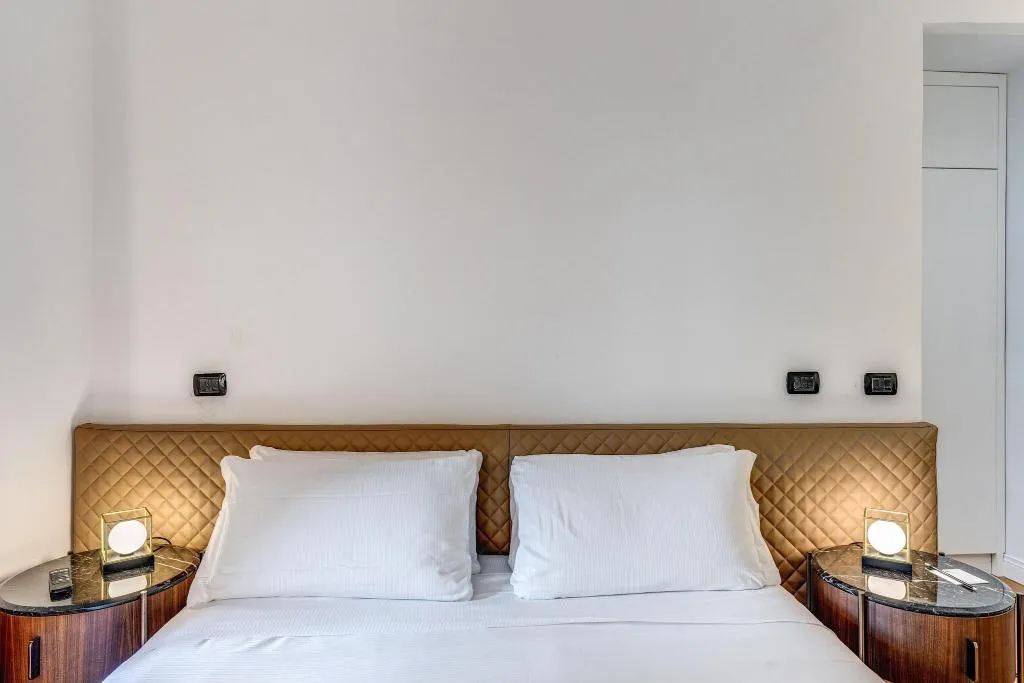 DOUBLE QUEEN SIZE BED Room, Albergo Abruzzi, Rome