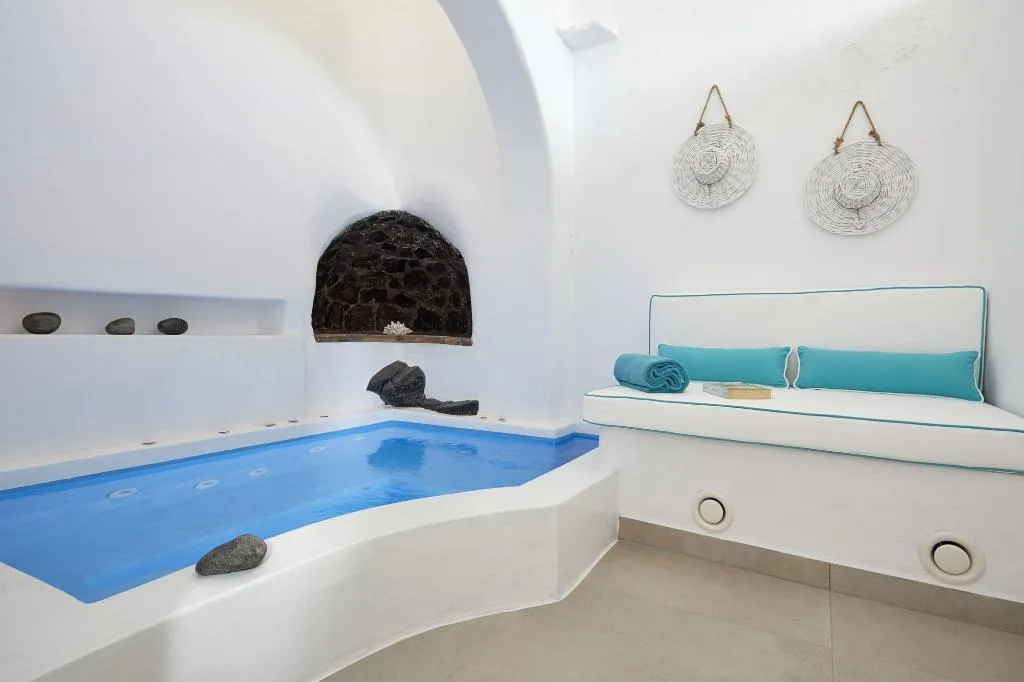 Room, Nano Suites, Santorini