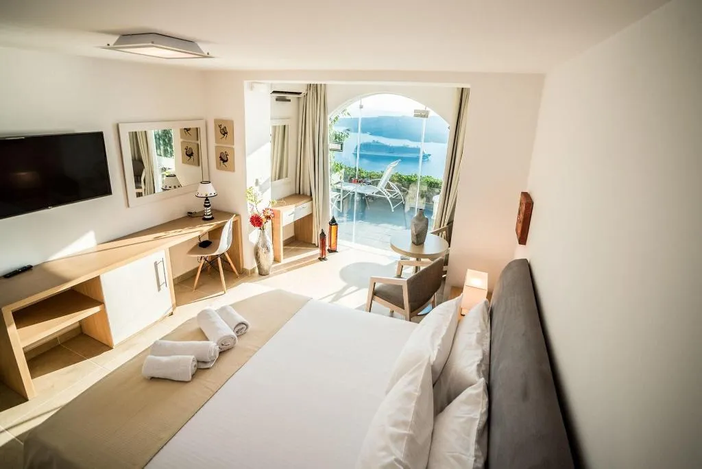 Room, Kratiras View Luxury Suites, Santorini