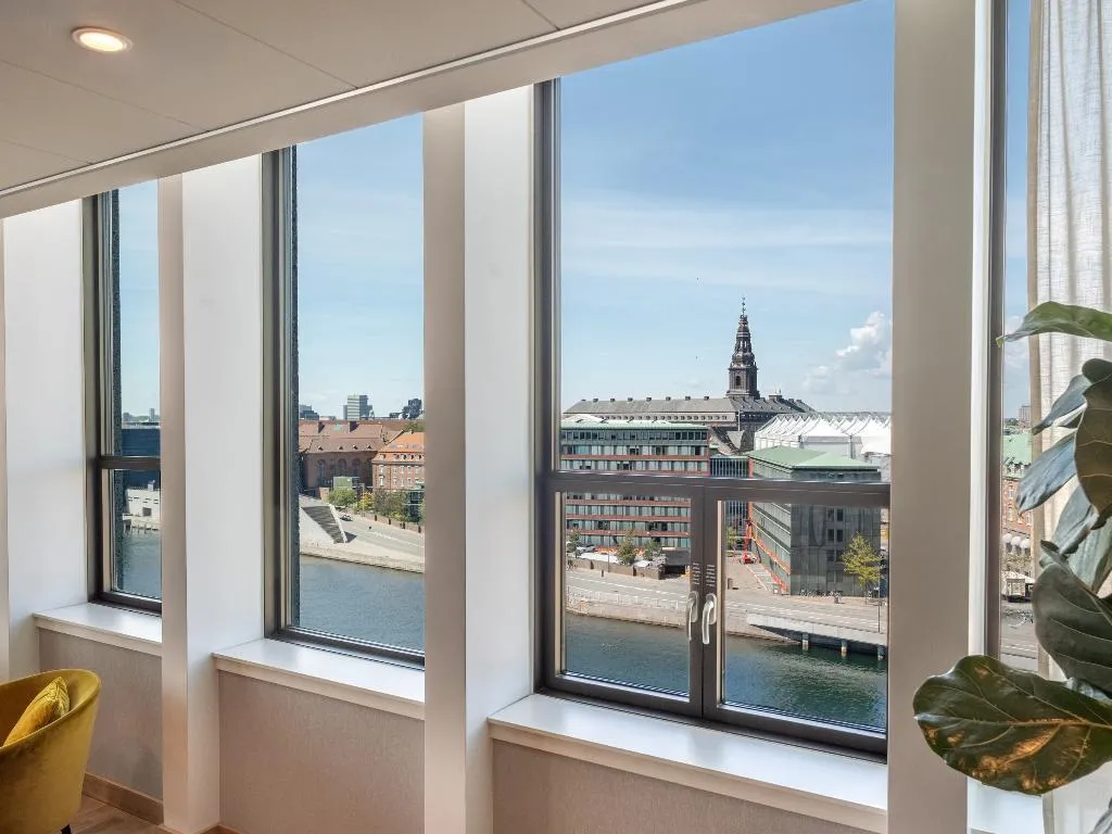 JUNIOR SUITE WITH VIEWS Room, NH Collection Copenhagen, Copenhagen