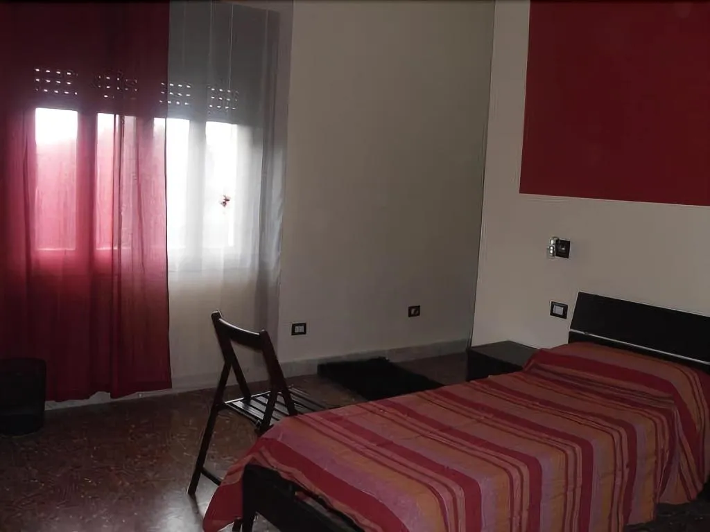 Room, B&B Villa Pia, Catania