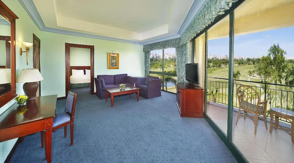 JUNIOR SUITE STANDARD Room, Hilton Pyramids Golf, Cairo