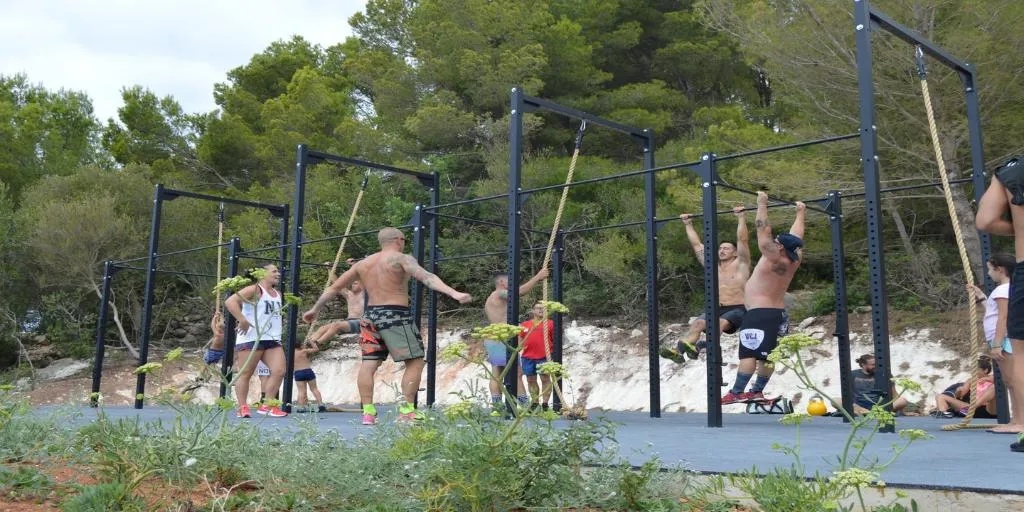 Sports and Entertainment, Seth 55 Santo Tomas, Menorca