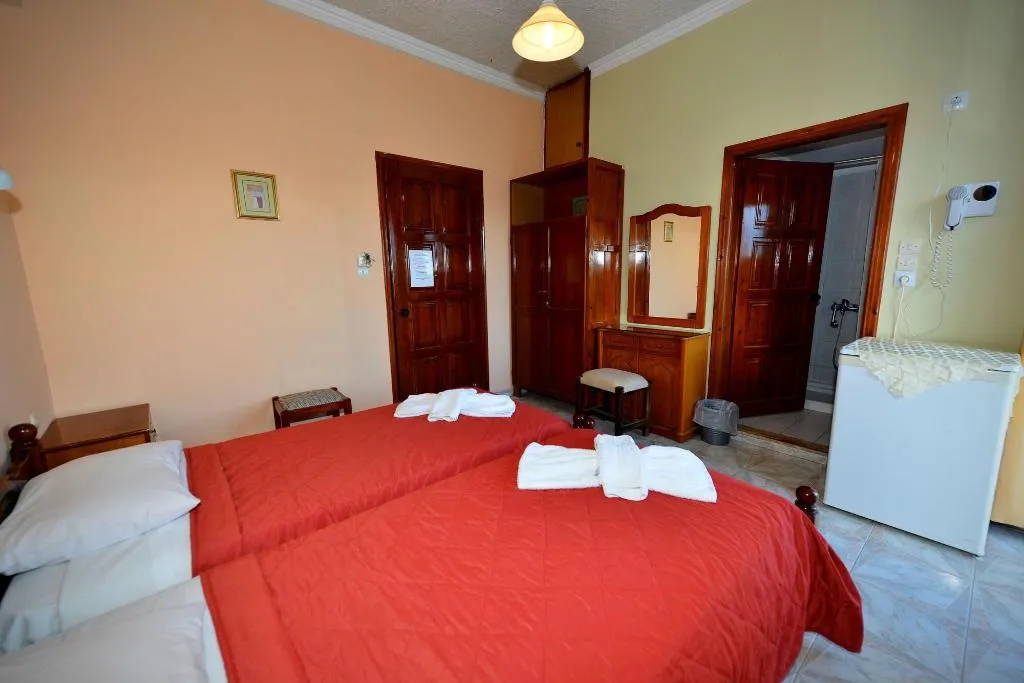 Room, Family Bikakis, Crete