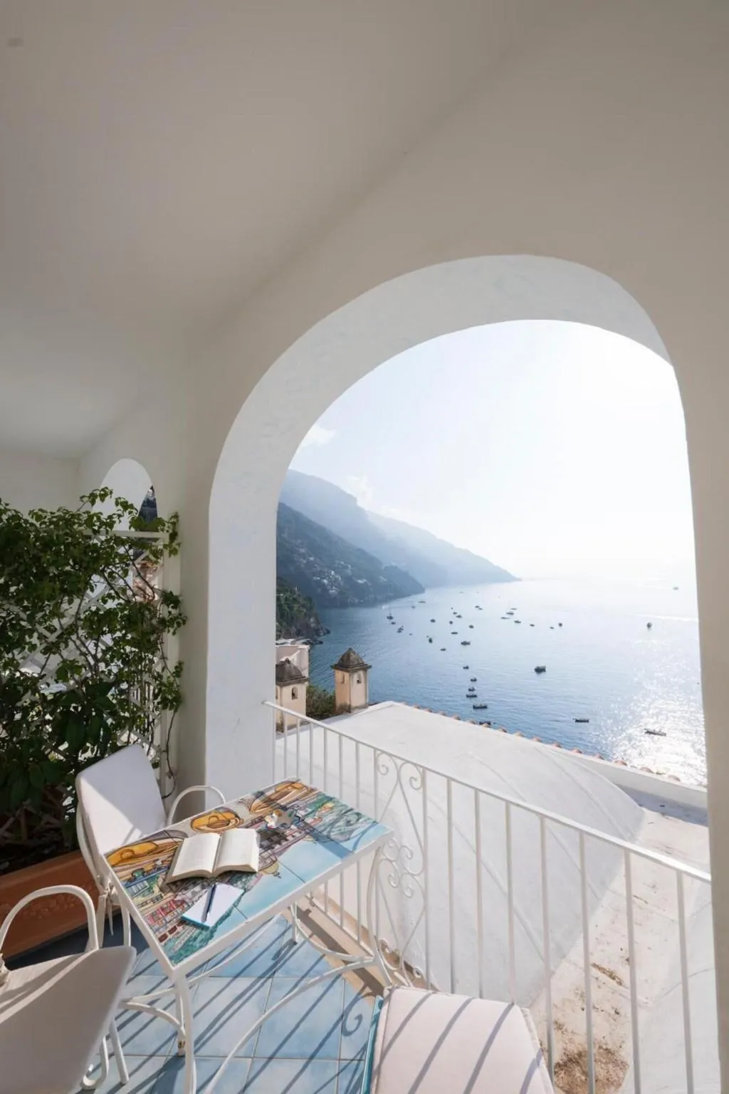 DOUBLE SEA VIEW Room, Palazzo Talamo, Naples