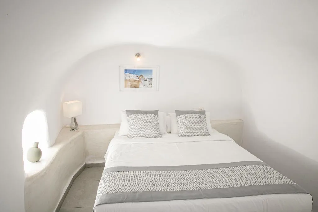 SUITE SEA VIEW Room, Vogue Suites, Santorini