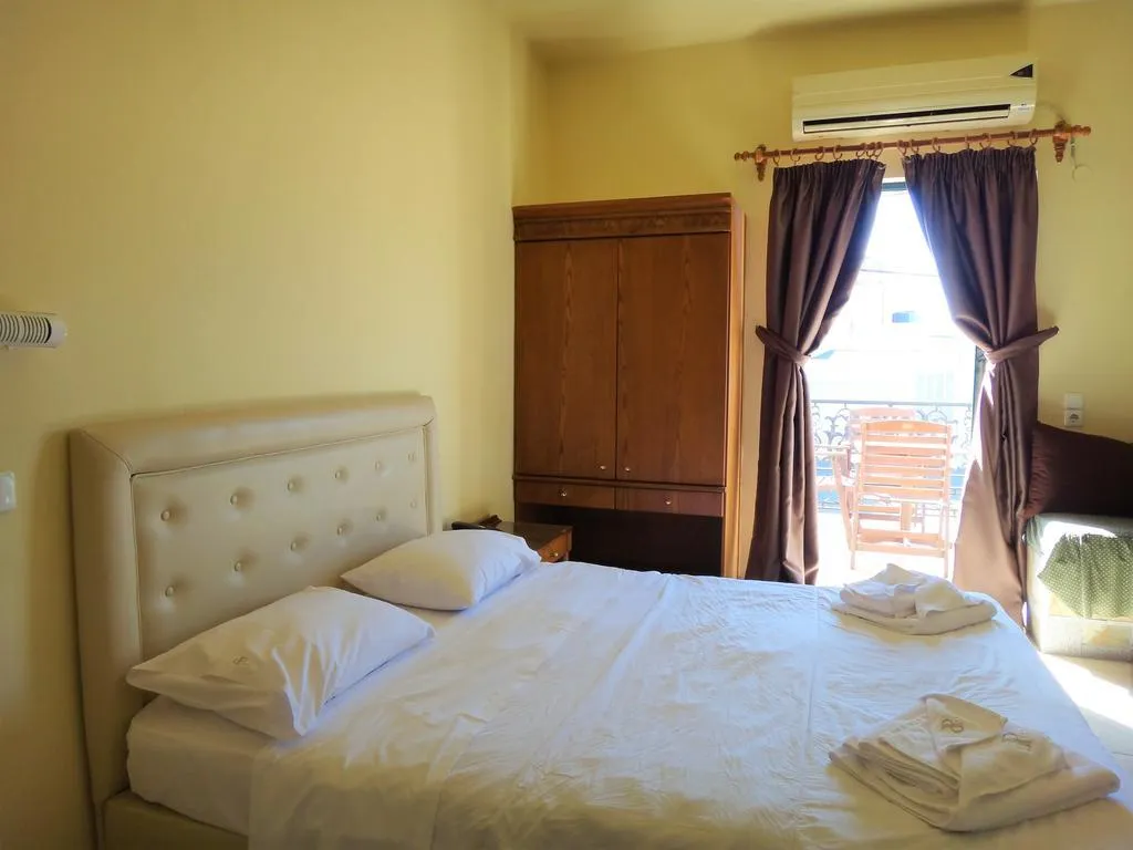 SINGLE STANDARD Room, Diogenis Blue Palace, Crete