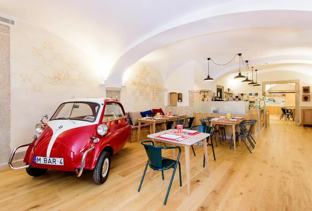Bar, Martinhal Chiado Family Suites, Lisbon