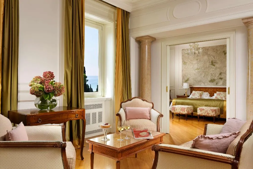 Room, Villa Cortine Palace Hotel, Milan